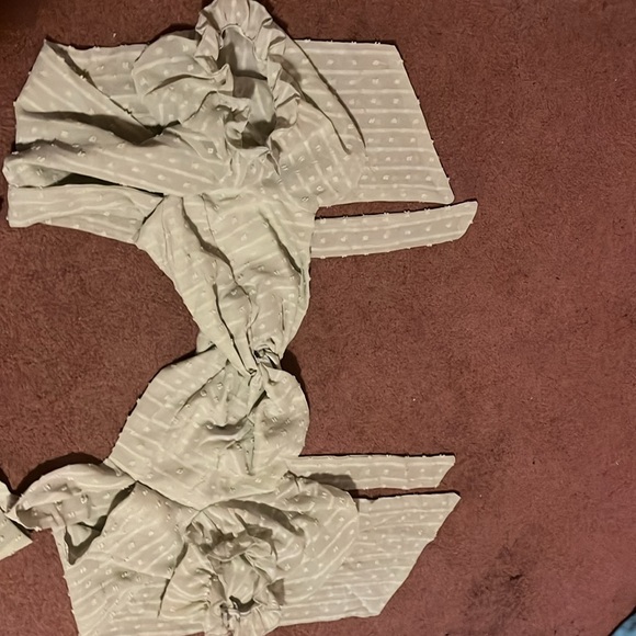 Adorable mint 2 piece set - Picture 2 of 3